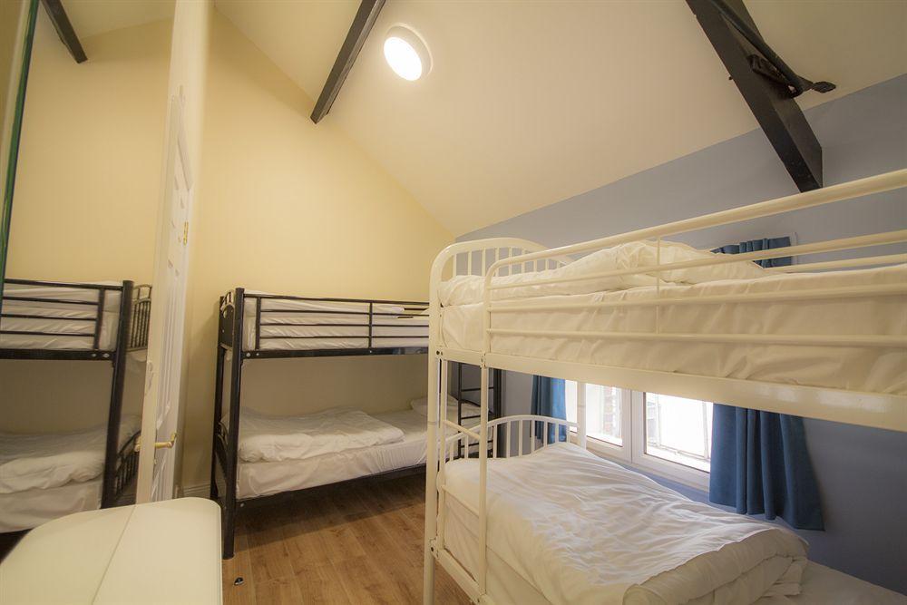 Sky Backpackers Hostel Дъблин Екстериор снимка