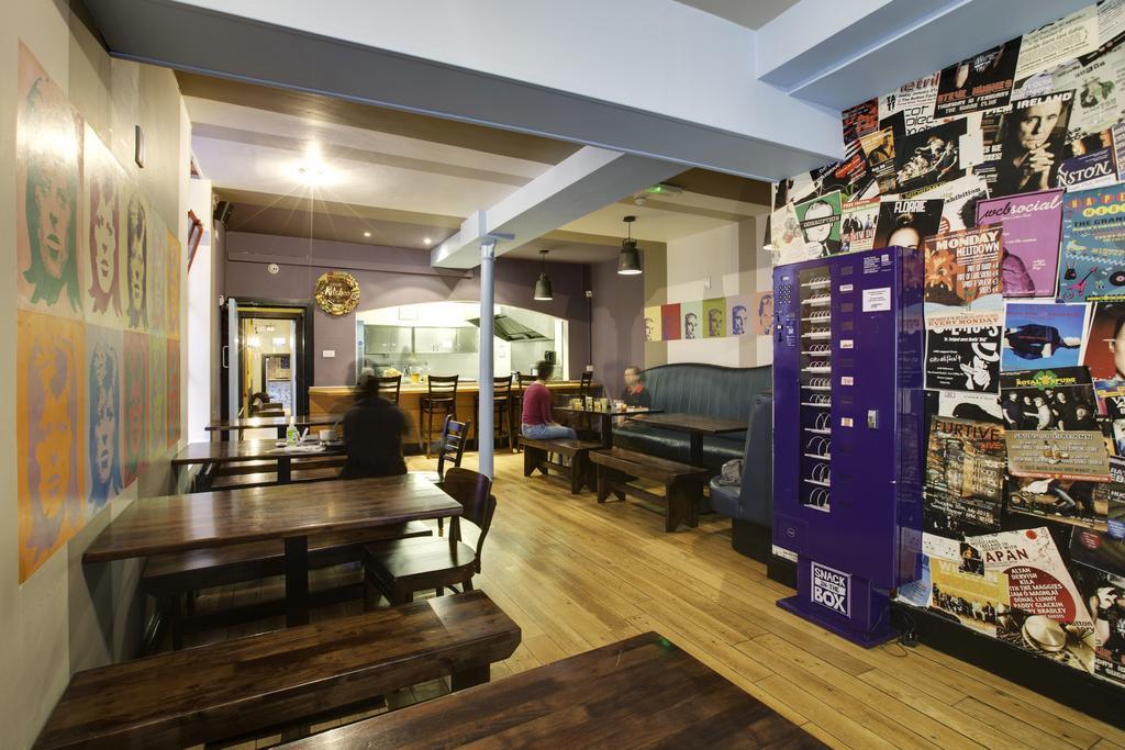 Sky Backpackers Hostel Дъблин Екстериор снимка