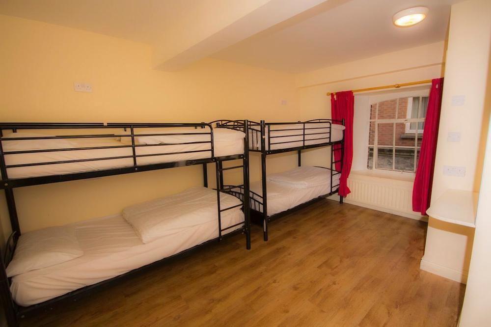 Sky Backpackers Hostel Дъблин Екстериор снимка