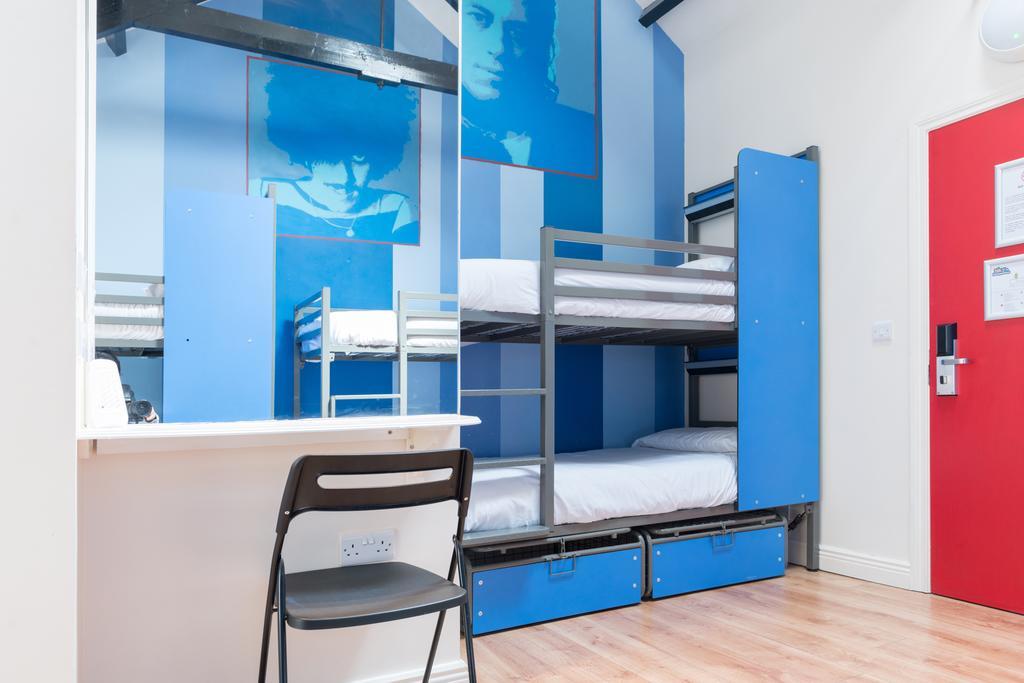 Sky Backpackers Hostel Дъблин Екстериор снимка