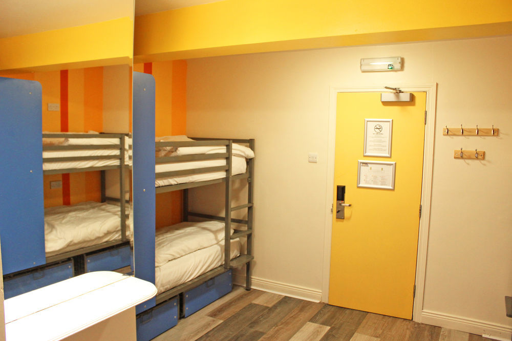 Sky Backpackers Hostel Дъблин Екстериор снимка