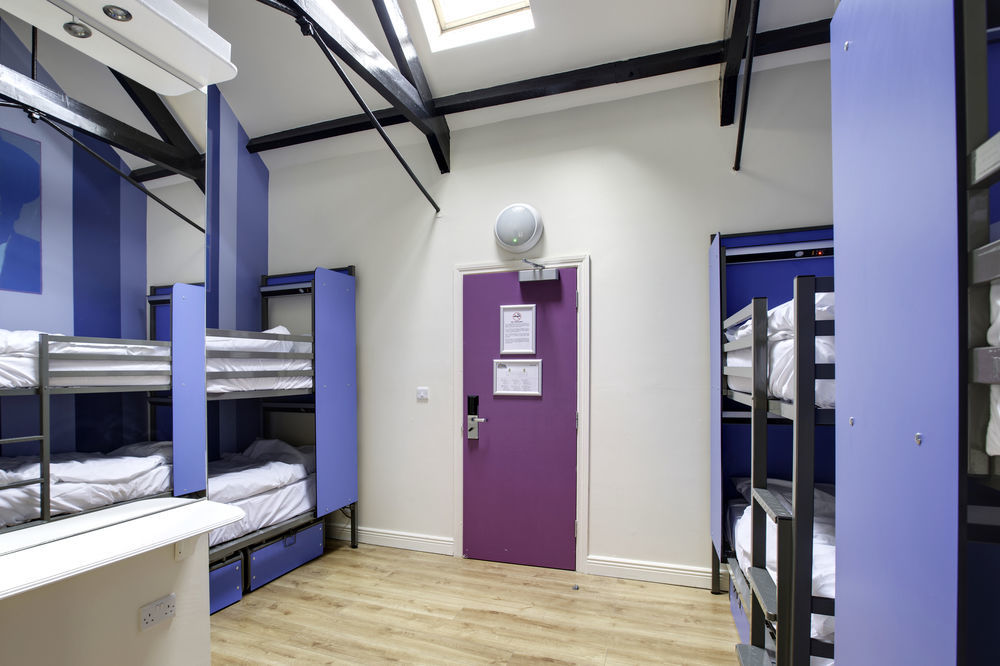 Sky Backpackers Hostel Дъблин Екстериор снимка