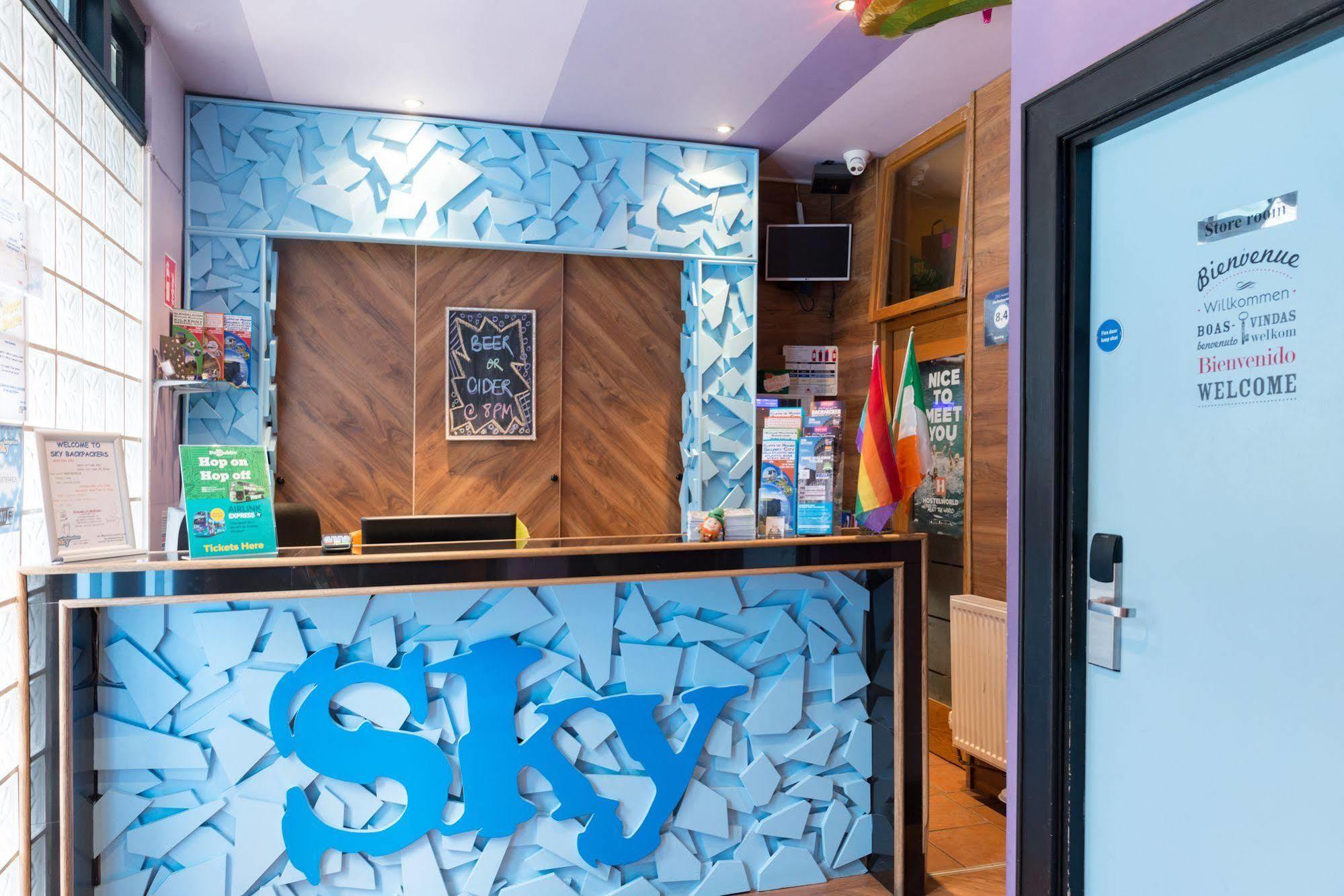 Sky Backpackers Hostel Дъблин Екстериор снимка