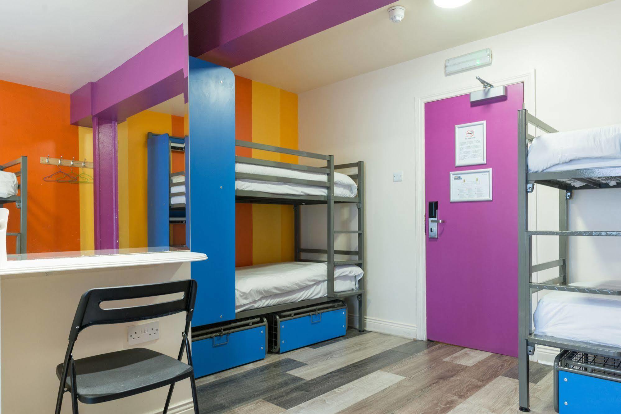 Sky Backpackers Hostel Дъблин Екстериор снимка