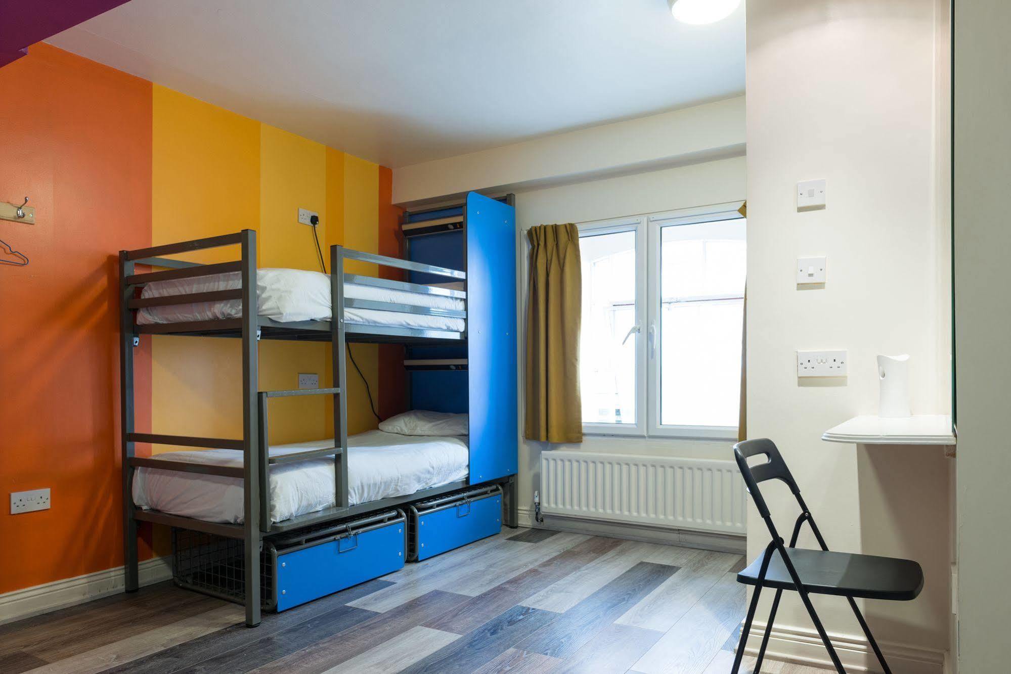 Sky Backpackers Hostel Дъблин Екстериор снимка