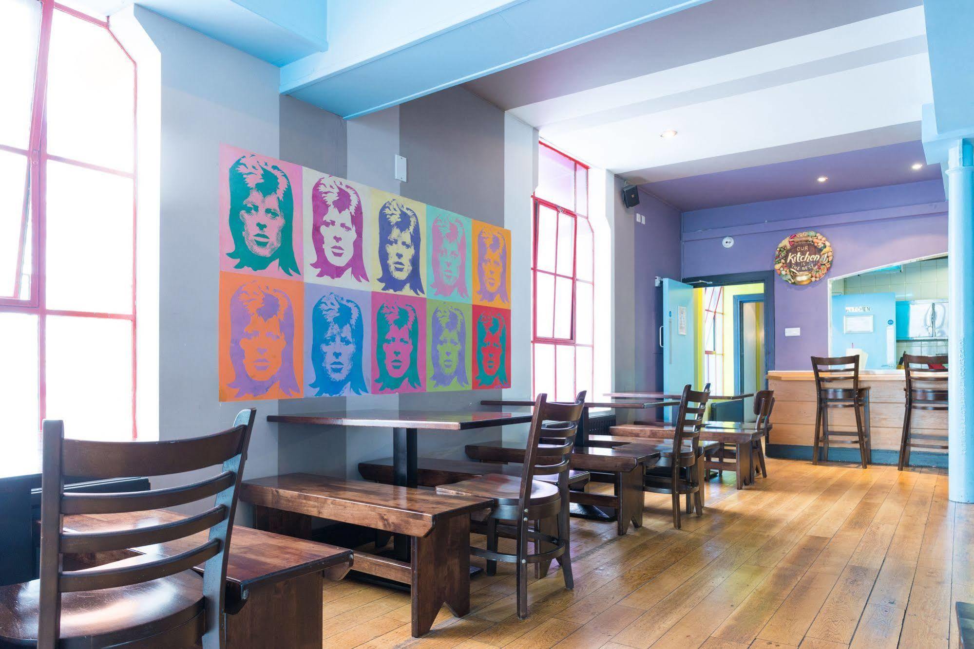 Sky Backpackers Hostel Дъблин Екстериор снимка